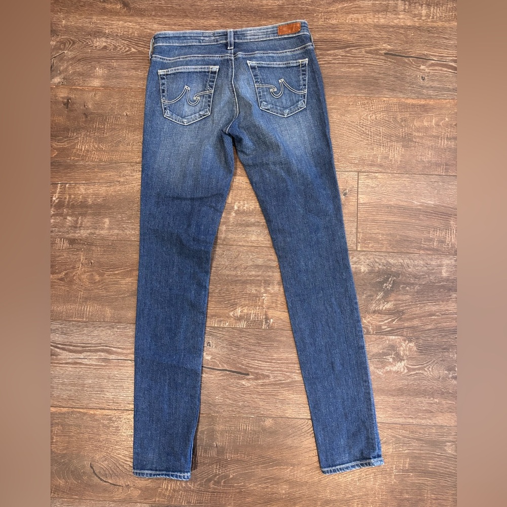 AG by Adriano Goldschmied super skinny legging size 27R